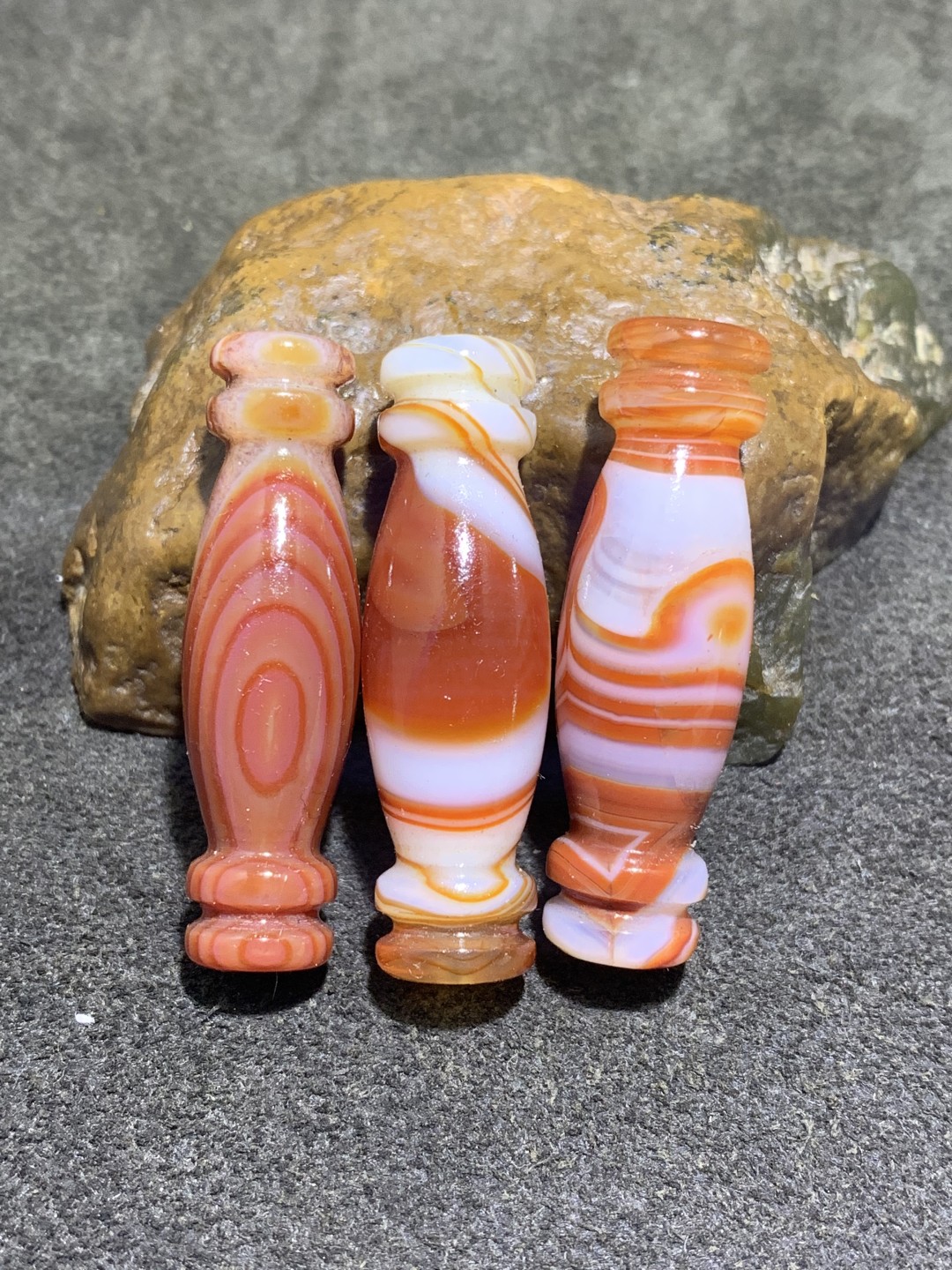 高玉化缠丝玛瑙灯笼珠通货一组
