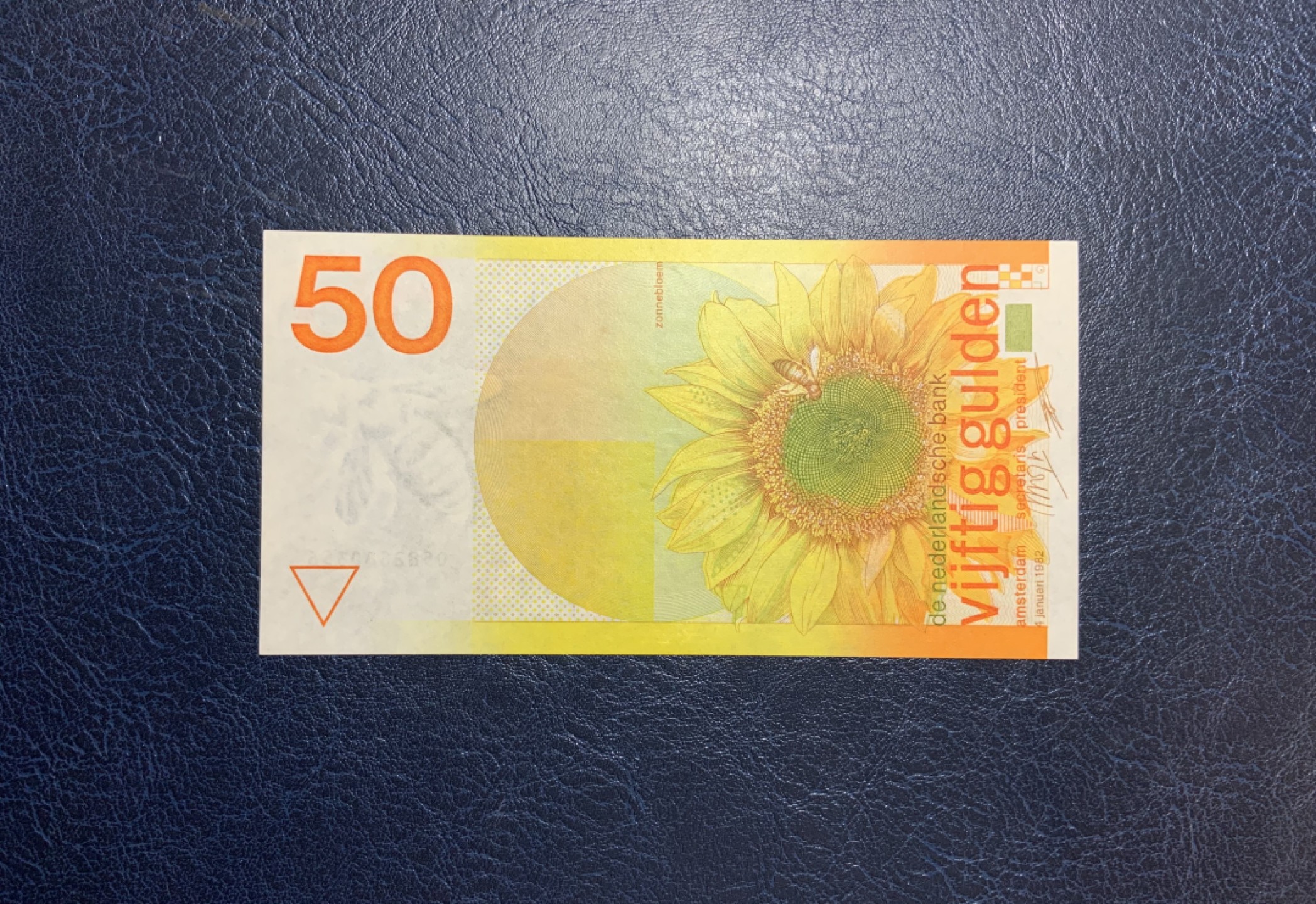 收藏联盟Quantum Auction 第204期拍卖 荷兰1982年50盾 品相UNC- 票面有轻微的半道点钞痕和一处轻微黄点
