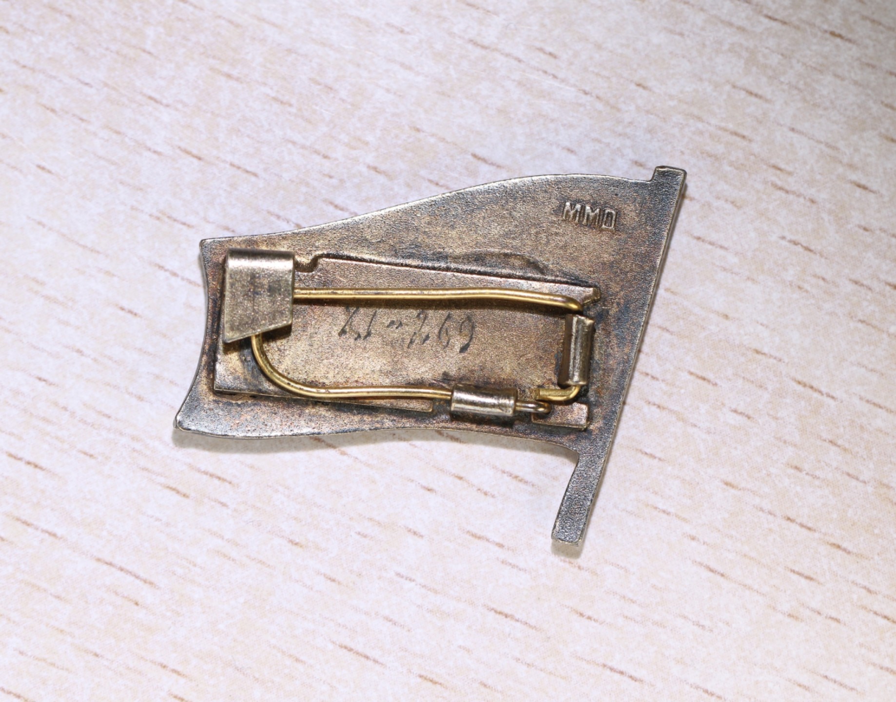 大猫徽章拍卖第207期 苏联第十一届最高苏维埃代表证章一对 银质好品 得主信息齐全