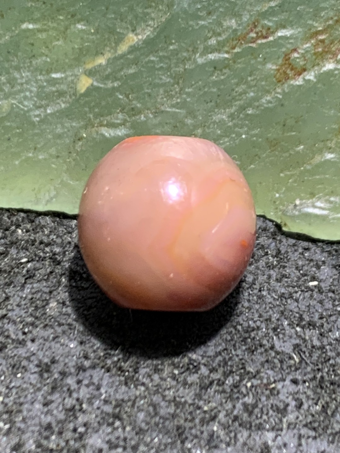 川料南红玛瑙苹果珠一个