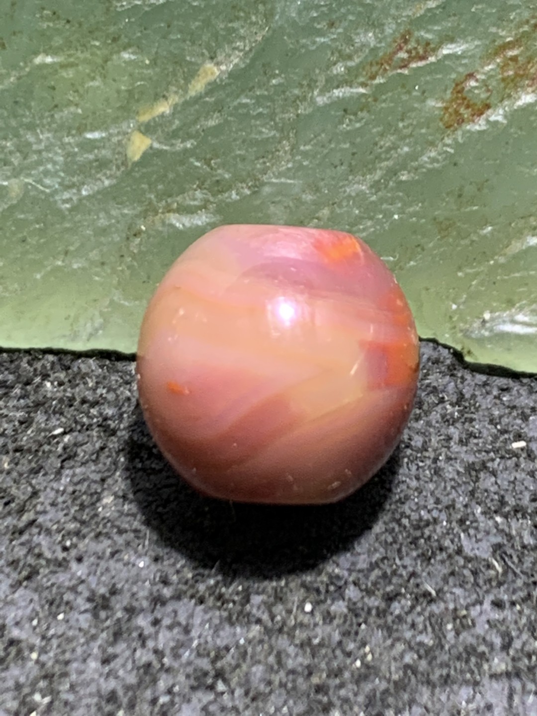 川料南红玛瑙苹果珠一个