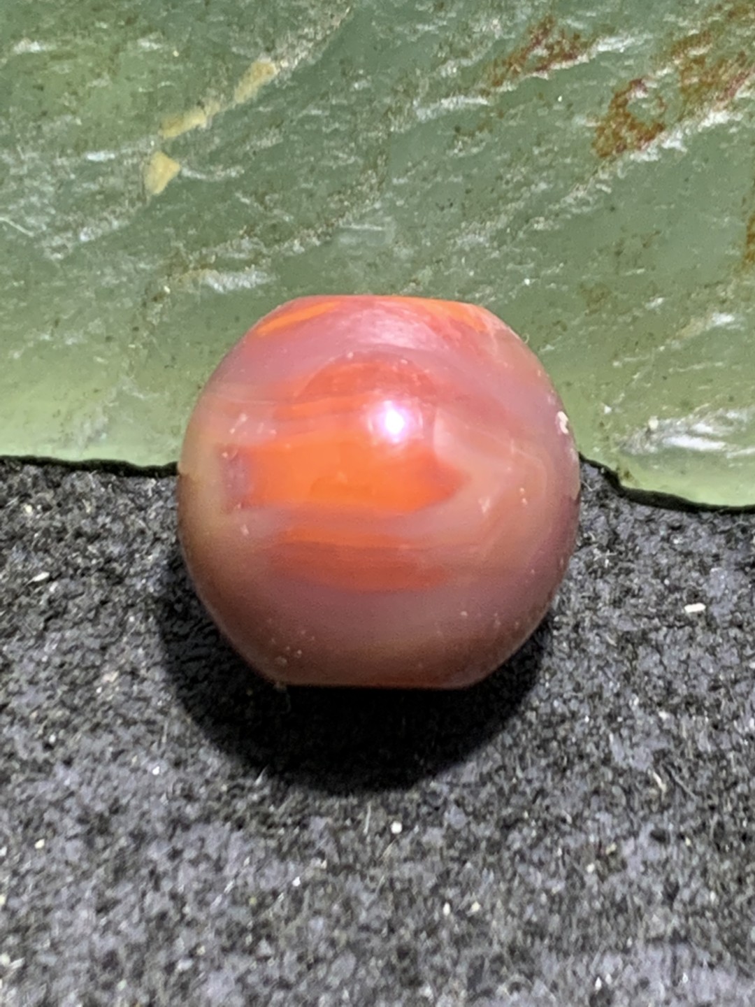 川料南红玛瑙苹果珠一个