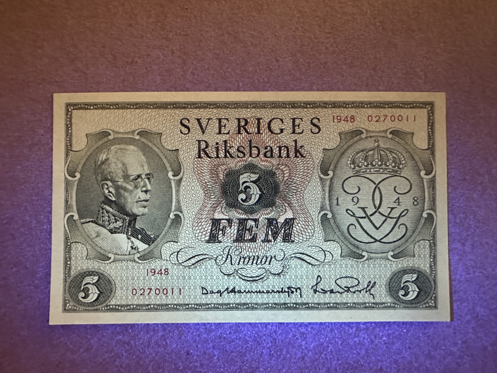 《张总收藏》78期——女王精品 瑞典5克朗 UNC 1948年 