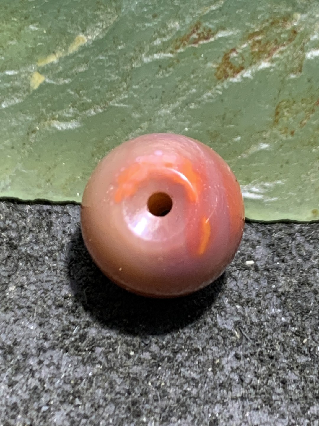 川料南红玛瑙苹果珠一个