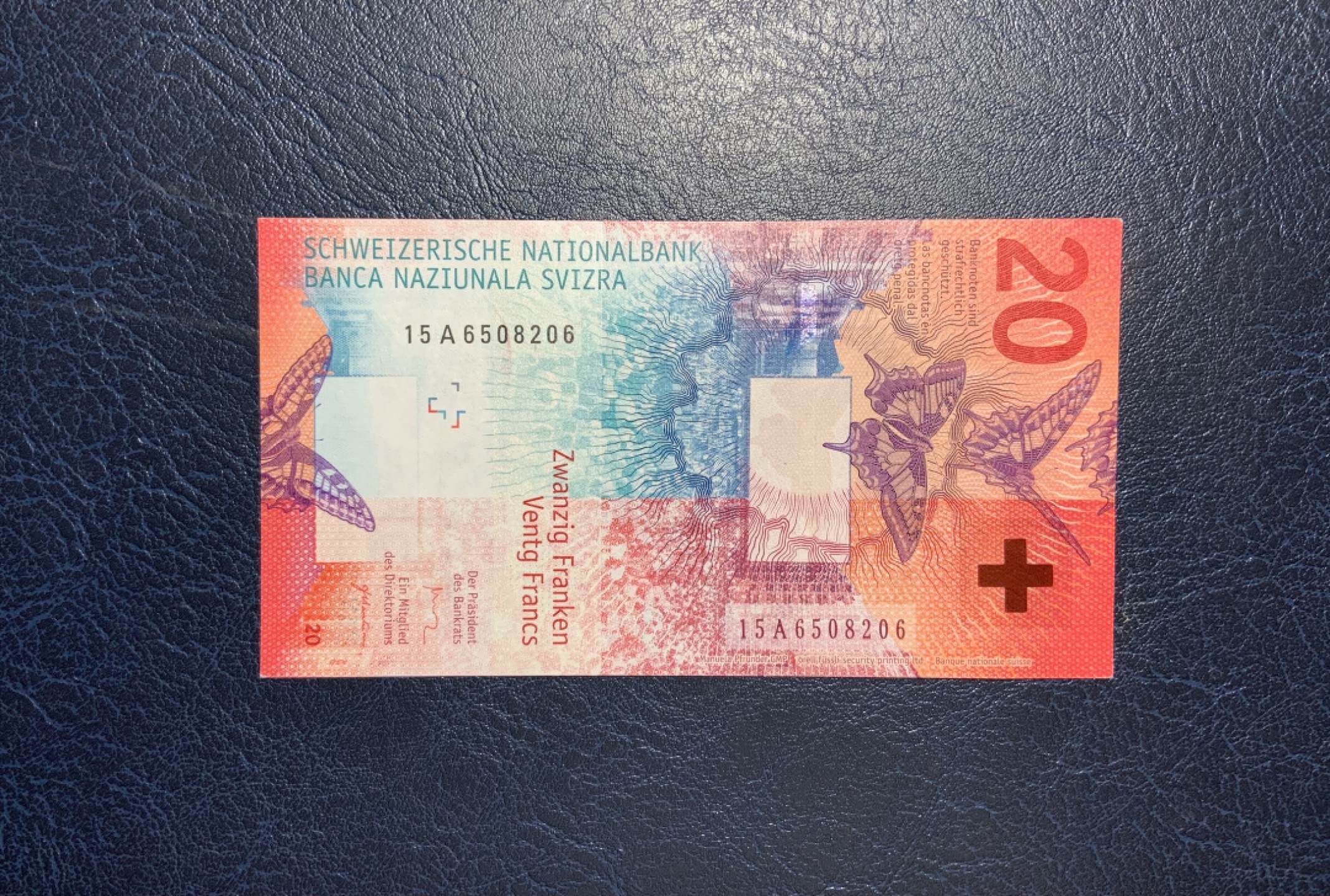 收藏联盟Quantum Auction 第205期拍卖 瑞士2015年20法郎 品相全新UNC 首发年A冠 号码无47