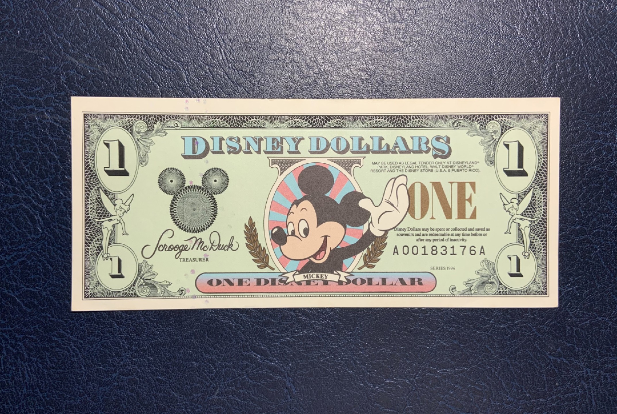 收藏联盟Quantum Auction 第205期拍卖 迪士尼1996年1美元纪念钞 品相UNC-  有黄 米老鼠 号码无4