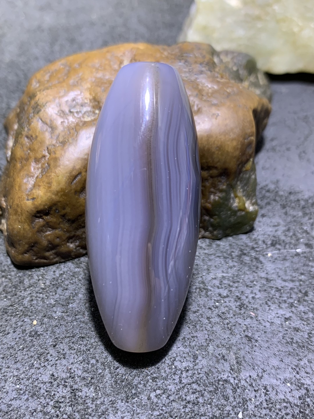 精美高玉化巴西玛瑙气泡纹大桶珠一个，