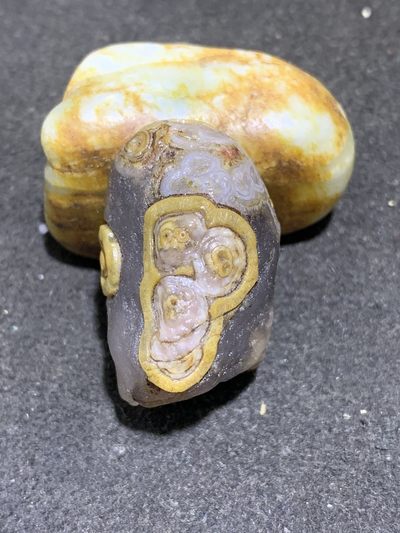 精美高玉化外蒙金边眼石原石一颗 - 精美高玉化外蒙金边眼石原石一颗