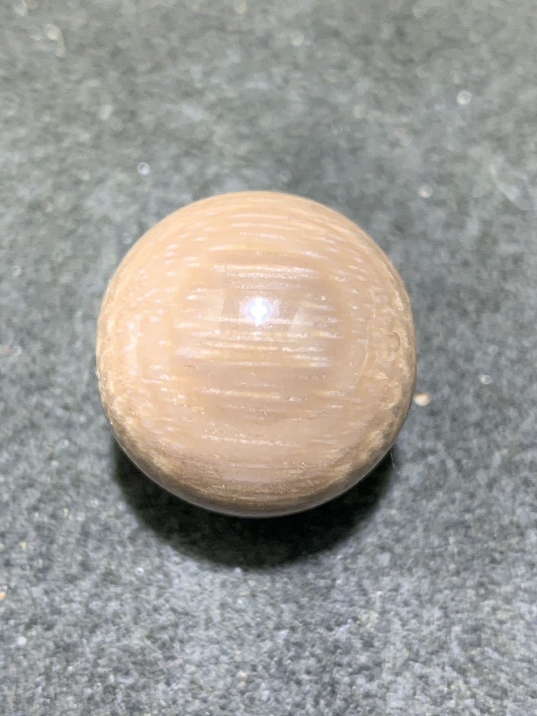 天然缅甸天眼树化玉（木化玉）圆珠一颗，