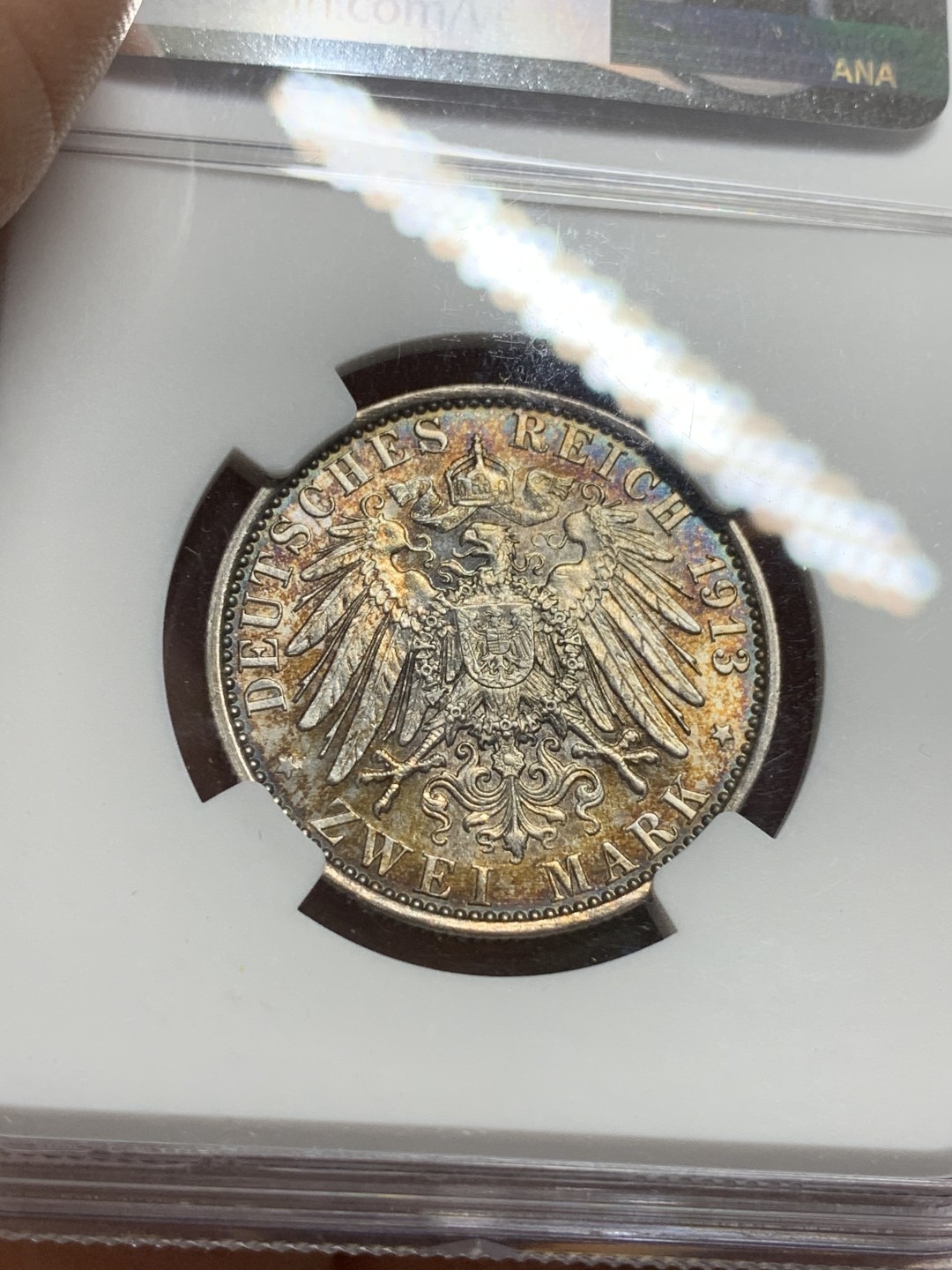 《竞宝斋》第113场-周日，周一 ，2场连拍（全场包邮） NGC MS62 1913年德国普鲁士2马克银币 深五彩包浆