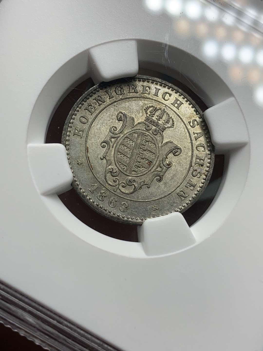 《竞宝斋》第113场-周日，周一 ，2场连拍（全场包邮） NGC MS62，德国萨克斯1863年2新格罗申 银币 ，相当于20芬尼，底板干净，图案清晰