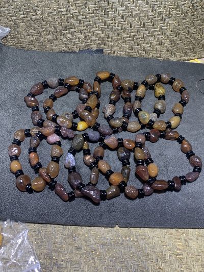 精美阿拉善酒红色玛瑙原石手串十条， - 精美阿拉善酒红色玛瑙原石手串十条，