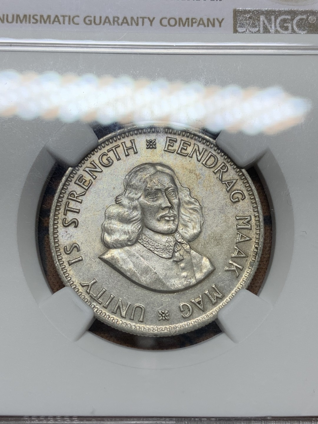 《竞宝斋》第113场-周日，周一 ，2场连拍（全场包邮） NGC UNC 1964年 南非20c银币