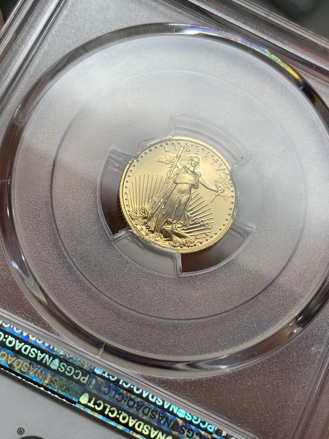 《竞宝斋》第113场-周日，周一 ，2场连拍（全场包邮） PCGS PR70DCAM 2001-W 美国 精制双鹰5美元金币 完美冠军分 PCGS价格指南3706元