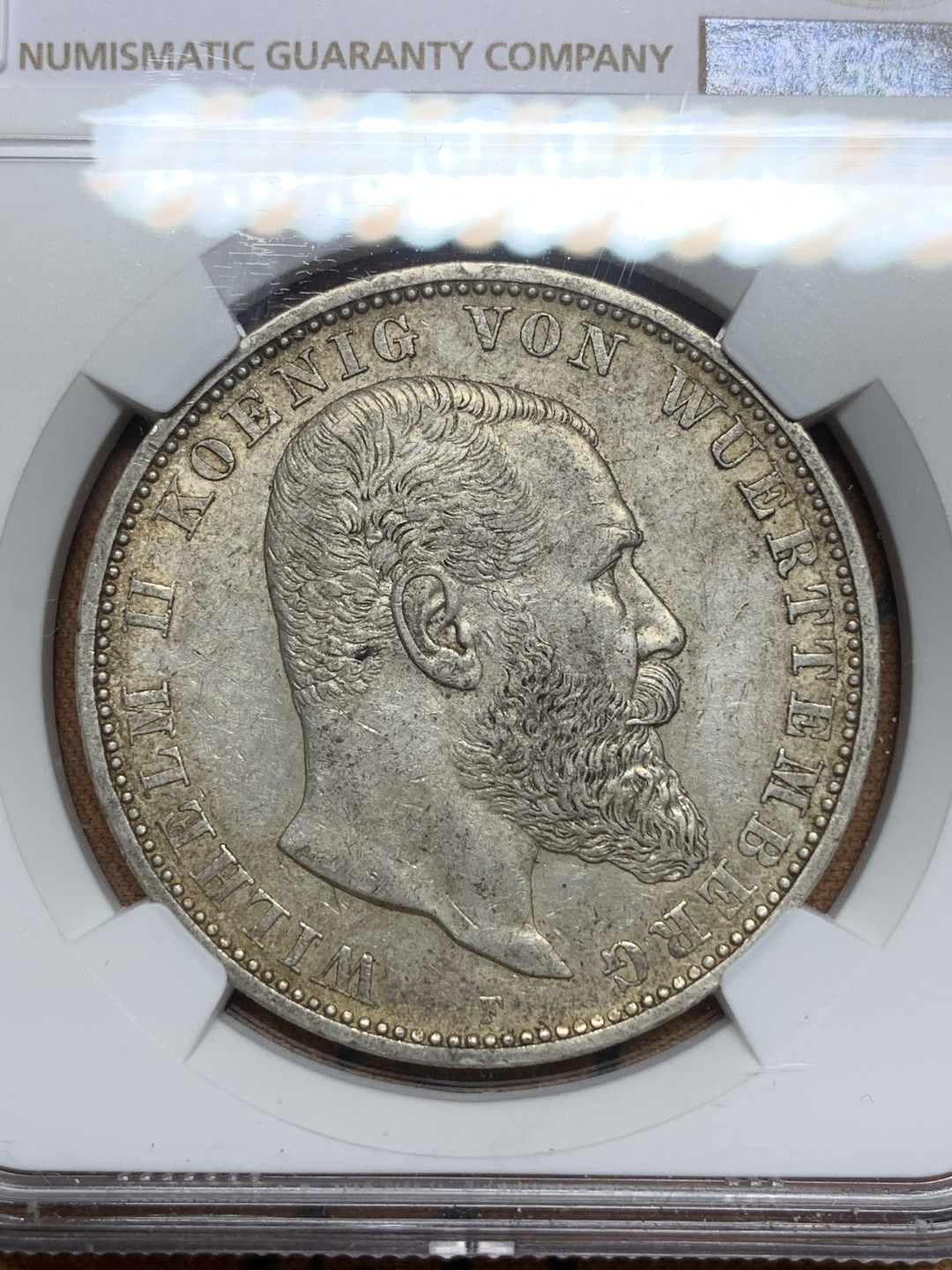 《竞宝斋》第113场-周日，周一 ，2场连拍（全场包邮） NGC-AU58 德国符腾堡 1913年 威廉二世大胡子 5马克银币 原味带彩 非常漂亮