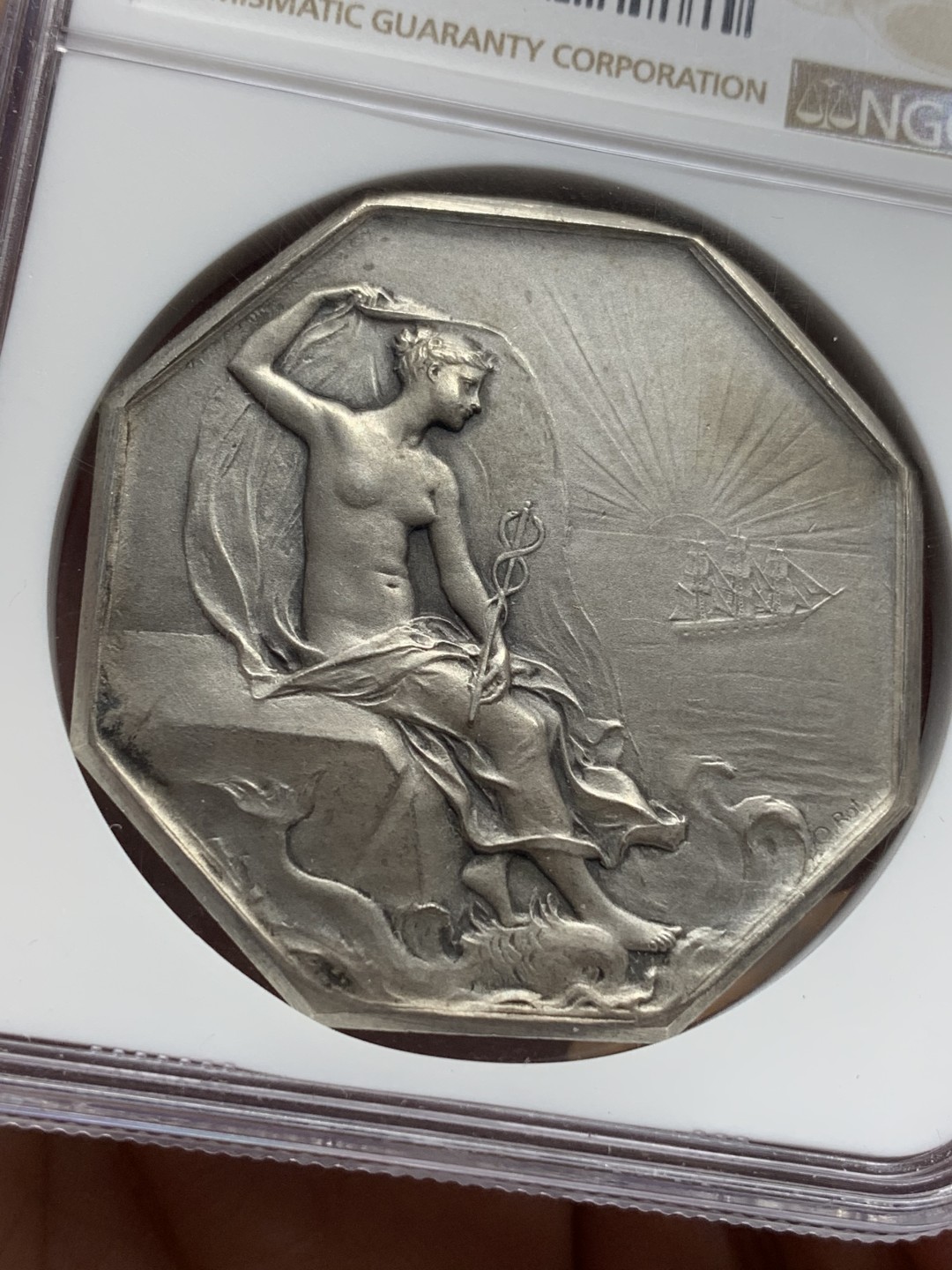 《竞宝斋》第113场-周日，周一 ，2场连拍（全场包邮） NGC MS64 法国 1879年 圣纳泽尔商会八角银章代用币 名家罗蒂作品 稀少品种 难得一见的高分！42mm超大规格