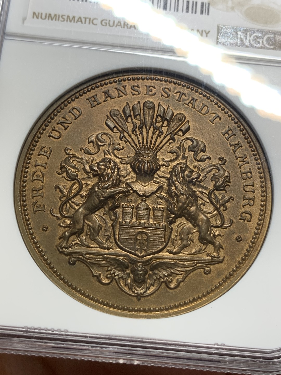 《竞宝斋》第113场-周日，周一 ，2场连拍（全场包邮） NGC MS64 德国 1910年汉堡洛瓦尼战役40周年纪念铜章 设计精美 品相完美