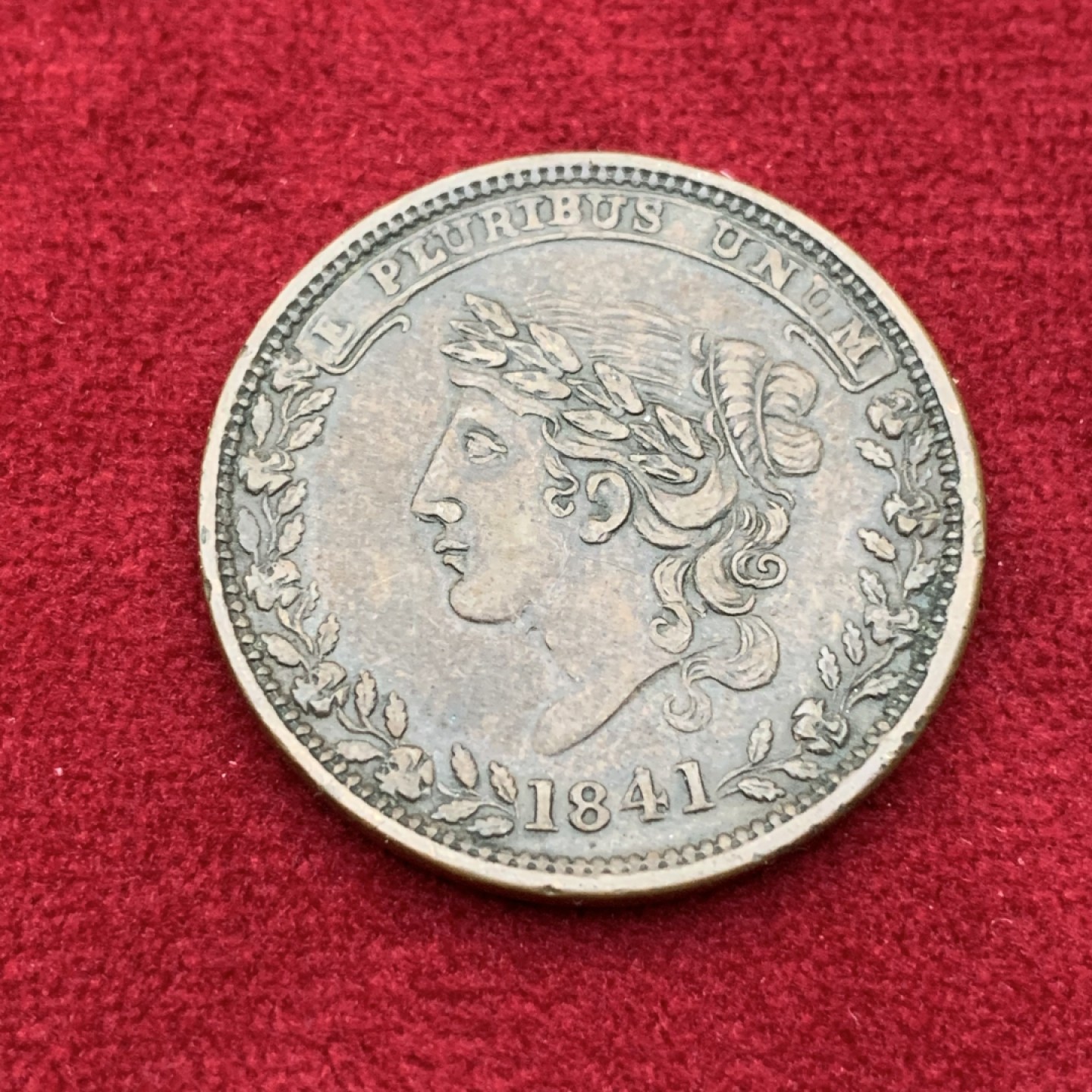 《竞宝斋》第113场-周日，周一 ，2场连拍（全场包邮） 美国 1841年 艰难时代 1分 铜质代币 TOKEN 28mm直径 同样厚重 细节非常好，人物发髻清晰 难得状态