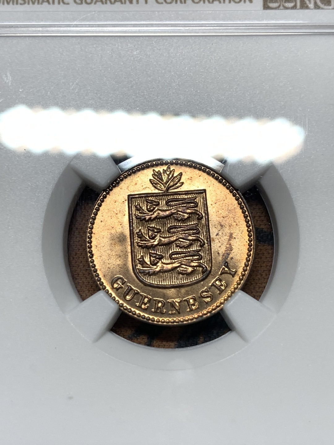 《竞宝斋》第113场-周日，周一 ，2场连拍（全场包邮） NGC-MS64RB 英属根西 1933年 1道布 Double 原铜光