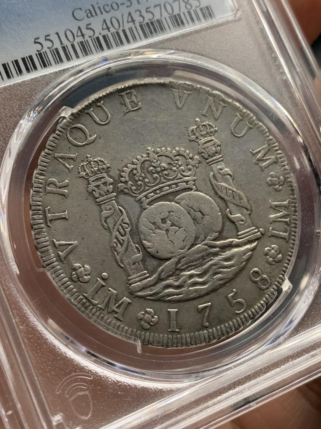 《竞宝斋》第113场-周日，周一 ，2场连拍（全场包邮） 亚军分 PCGS XF40 秘鲁 1758/7 骑字版版 中期 8R 双柱大银币，冠军分是一枚AU50,秘鲁相对不多，骑字的秘鲁更为难得，比较好的品种 请勿错过