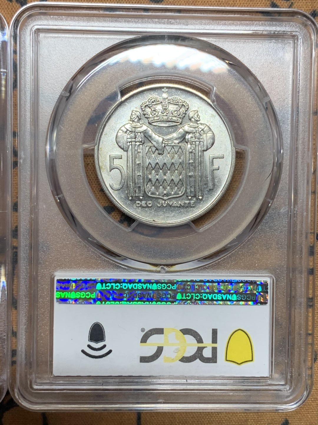 《竞宝斋》第113场-周日，周一 ，2场连拍（全场包邮） PCGS金盾 摩纳哥1966年5、10法郎银币一对