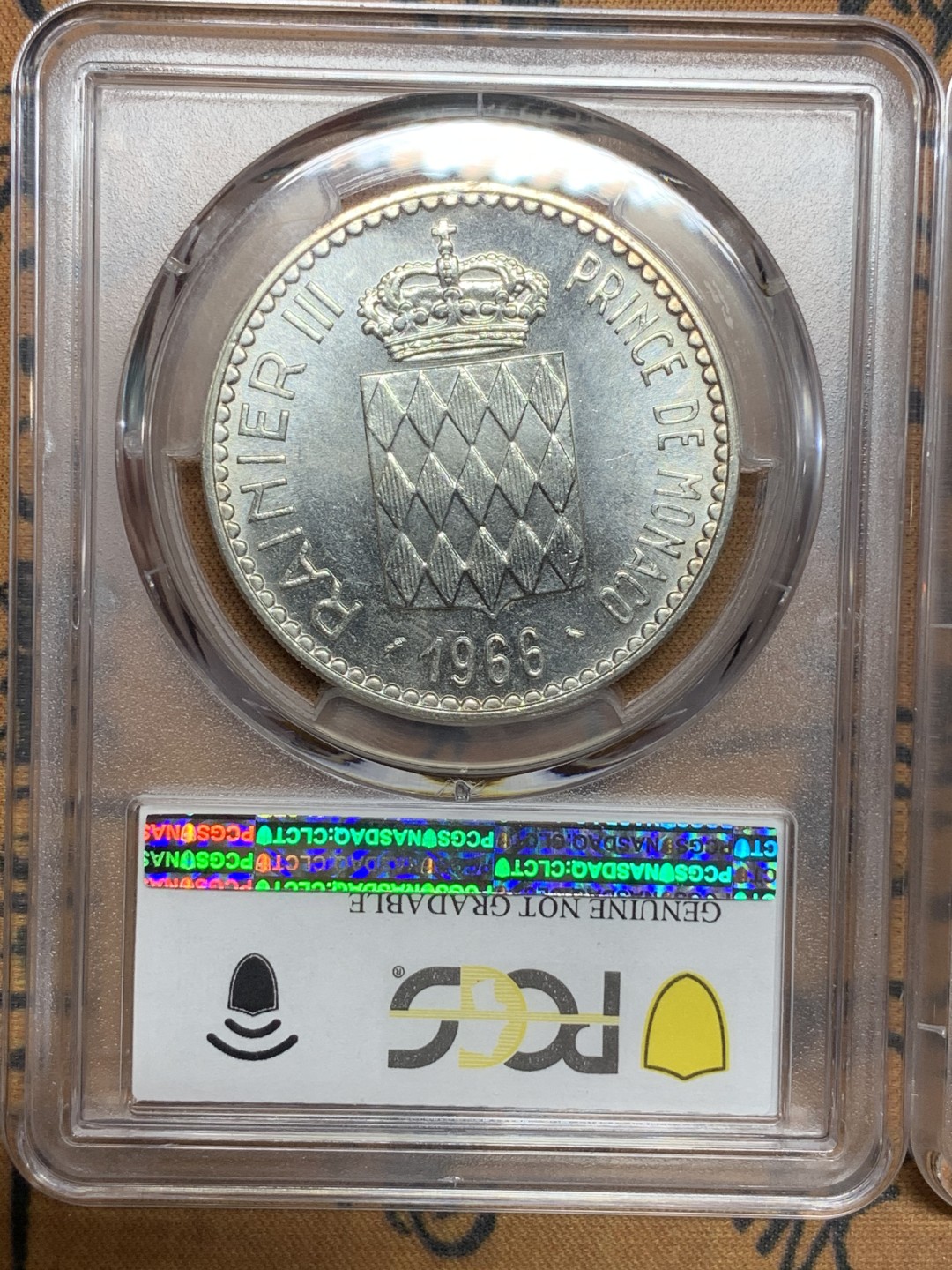 《竞宝斋》第113场-周日，周一 ，2场连拍（全场包邮） PCGS金盾 摩纳哥1966年5、10法郎银币一对