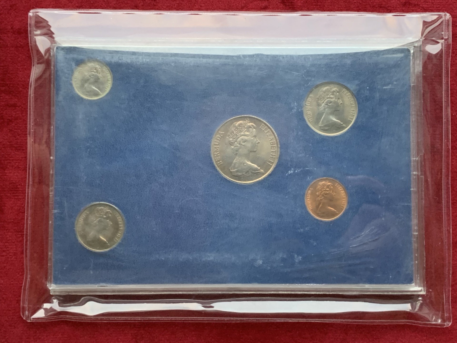 《竞宝斋》第113场-周日，周一 ，2场连拍（全场包邮） 英属百慕大 1970年 5枚装亚克力盒子封装币