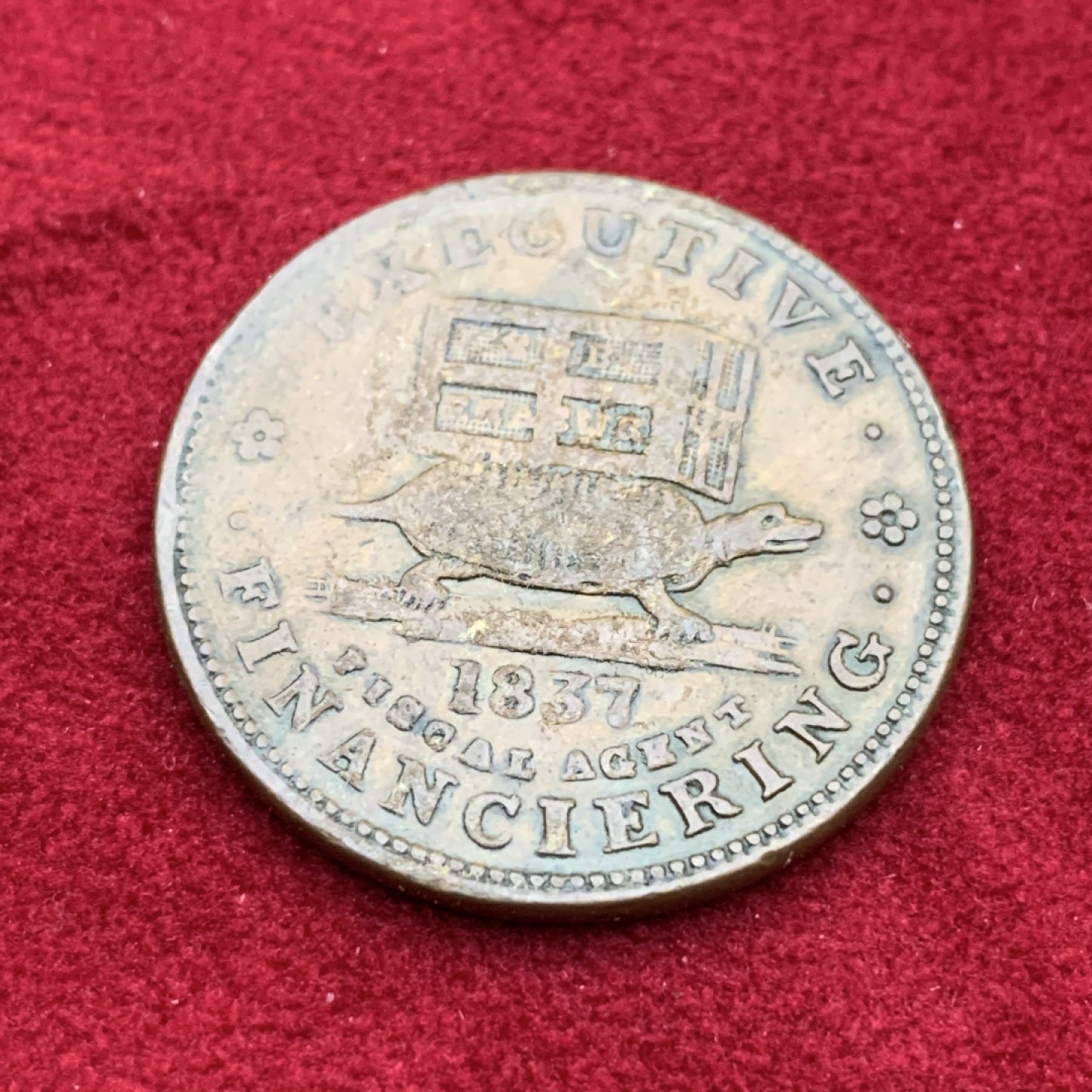 《竞宝斋》第113场-周日，周一 ，2场连拍（全场包邮） 美国 1837年 艰难时代 代用币 TOKEN 28.75mm直径 非常 厚重，1837作为美国第一次大萧条的首年，用来讽刺杰克逊和马林·范布伦 比较有意义