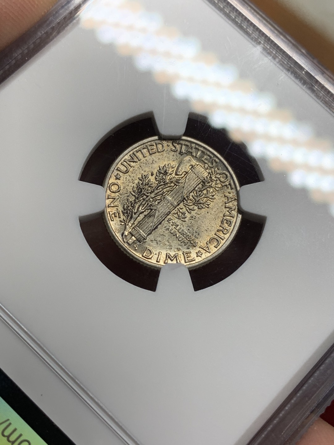 《竞宝斋》第113场-周日，周一 ，2场连拍（全场包邮） NGC AU58 美国 1942年 小飞侠 10分银币 包浆不错