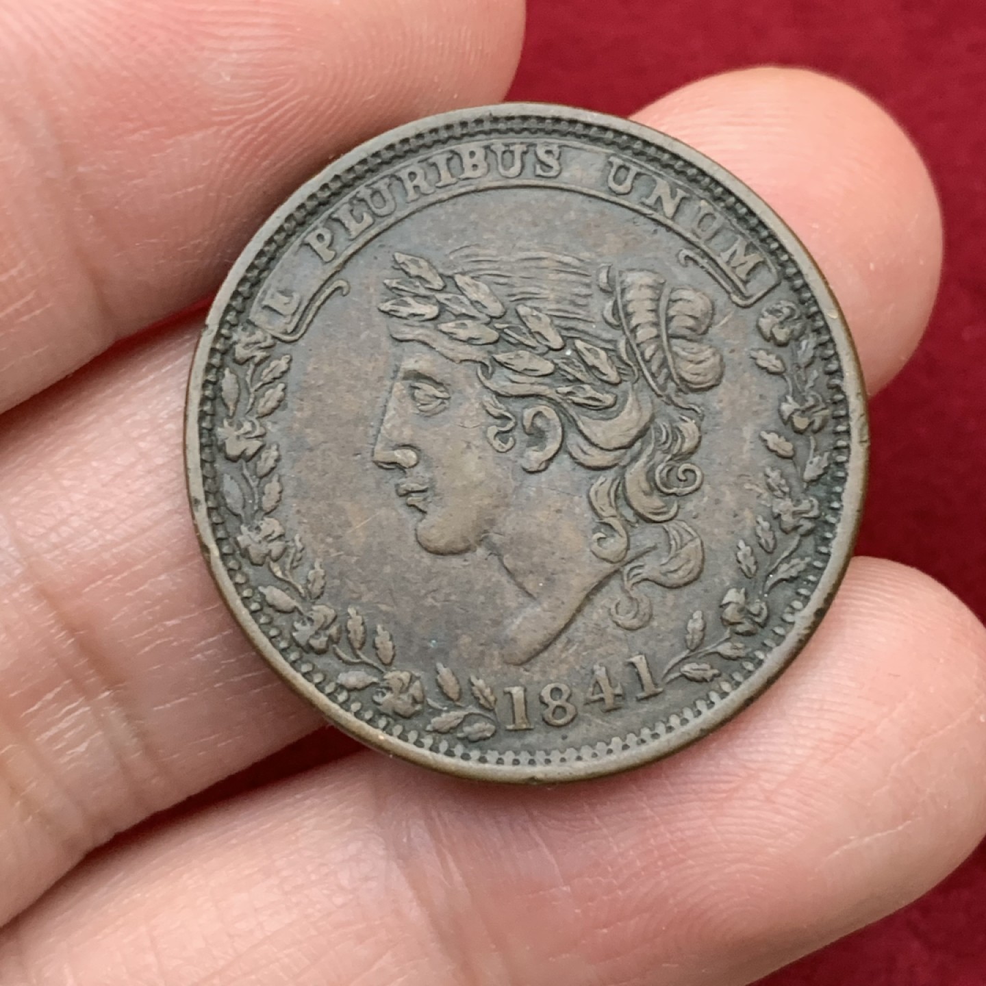 《竞宝斋》第113场-周日，周一 ，2场连拍（全场包邮） 美国 1841年 艰难时代 1分 铜质代币 TOKEN 28mm直径 同样厚重 细节非常好，人物发髻清晰 难得状态