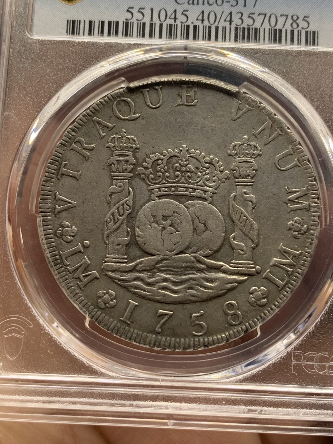 《竞宝斋》第113场-周日，周一 ，2场连拍（全场包邮） 亚军分 PCGS XF40 秘鲁 1758/7 骑字版版 中期 8R 双柱大银币，冠军分是一枚AU50,秘鲁相对不多，骑字的秘鲁更为难得，比较好的品种 请勿错过