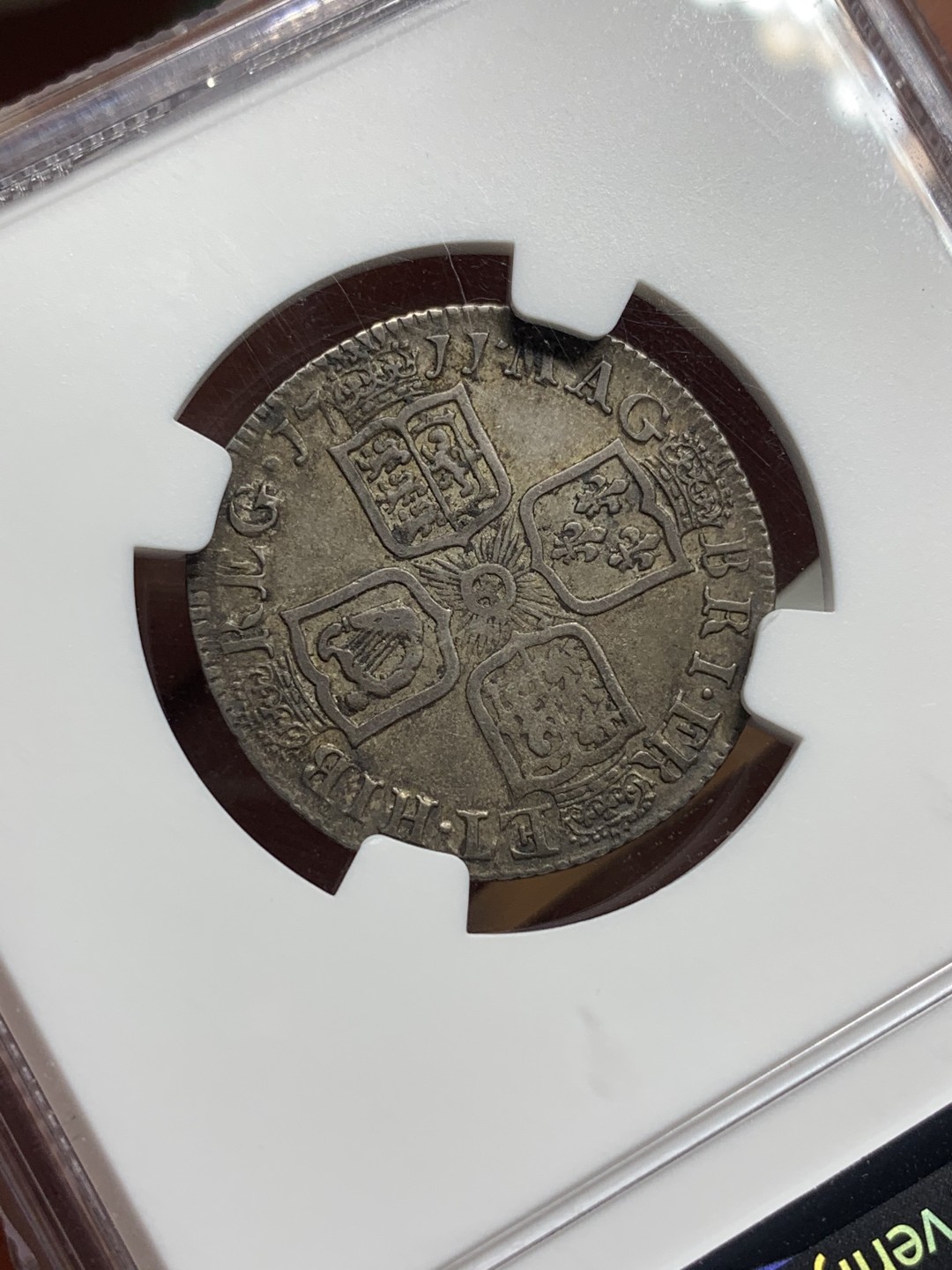 《竞宝斋》第113场-周日，周一 ，2场连拍（全场包邮） NGC-XF40 英国 1711年 安妮女王1先令银币 女王发丝细节尚存，图案文字打制清晰。18年P盒同分sbp含佣204美元成交，英系经典品种