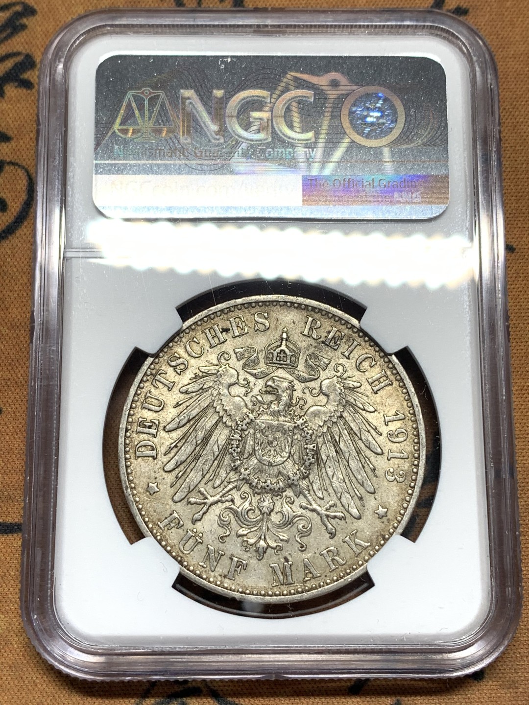 《竞宝斋》第113场-周日，周一 ，2场连拍（全场包邮） NGC-AU58 德国符腾堡 1913年 威廉二世大胡子 5马克银币 原味带彩 非常漂亮