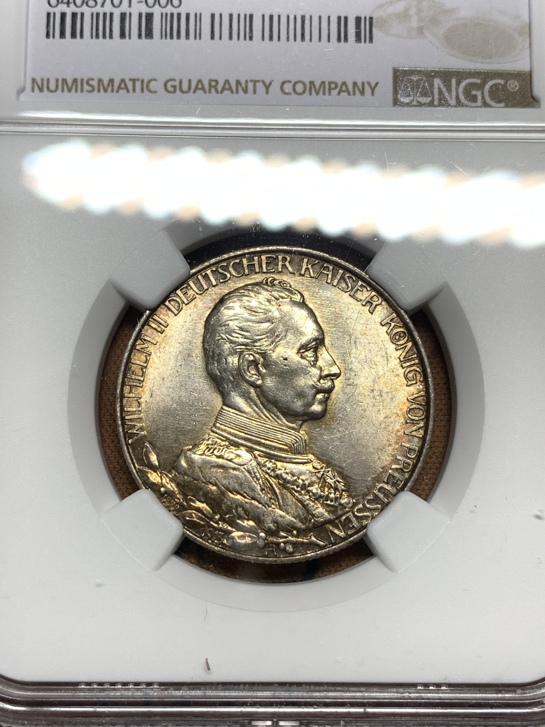 《竞宝斋》第113场-周日，周一 ，2场连拍（全场包邮） NGC-MS62 德国普鲁士 1913年 军装版威廉二世 2马克银币 原味好状态 这个面值比较少见