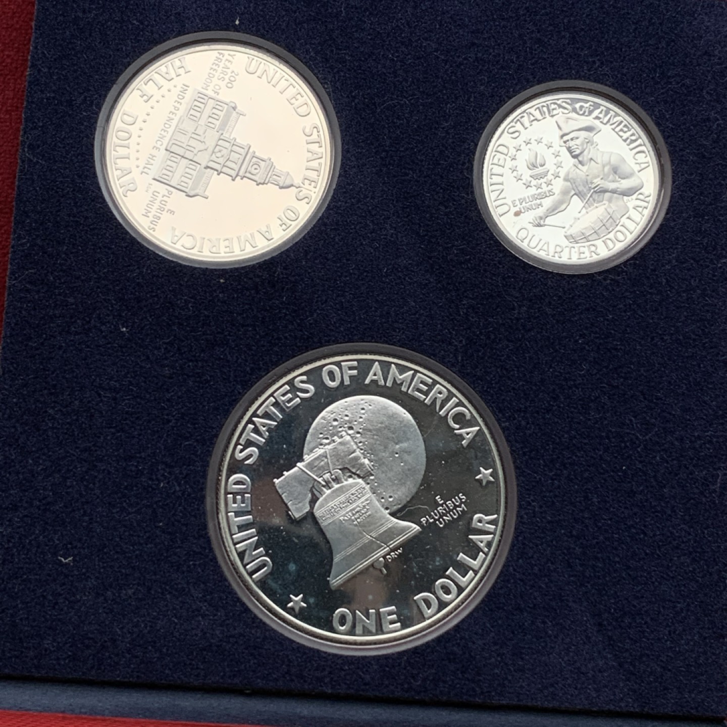 《竞宝斋》第113场-周日，周一 ，2场连拍（全场包邮） 美国 1976年 建国200周年 3枚精制套币 全银套币 原盒原证书