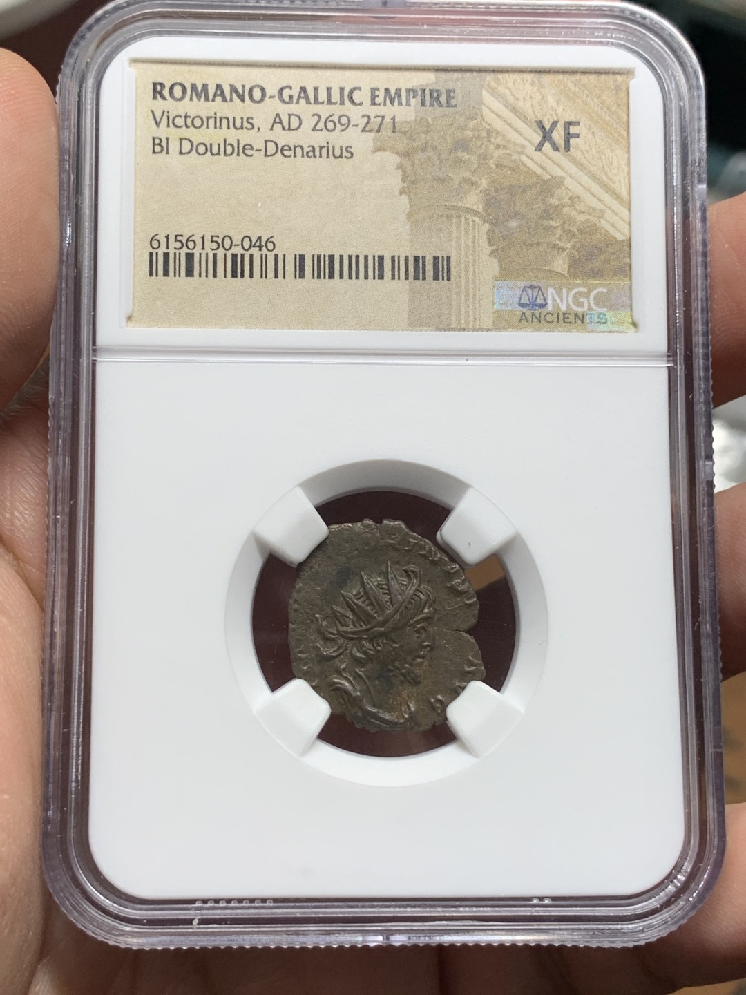 《竞宝斋》第113场-周日，周一 ，2场连拍（全场包邮） NGC-XF 古罗马 维克托利努斯铜币 短暂的高卢帝国。正面为皇帝头像，背幸运女神。细节打制极佳，胡须发丝清晰。N盒古罗马，入盒不易