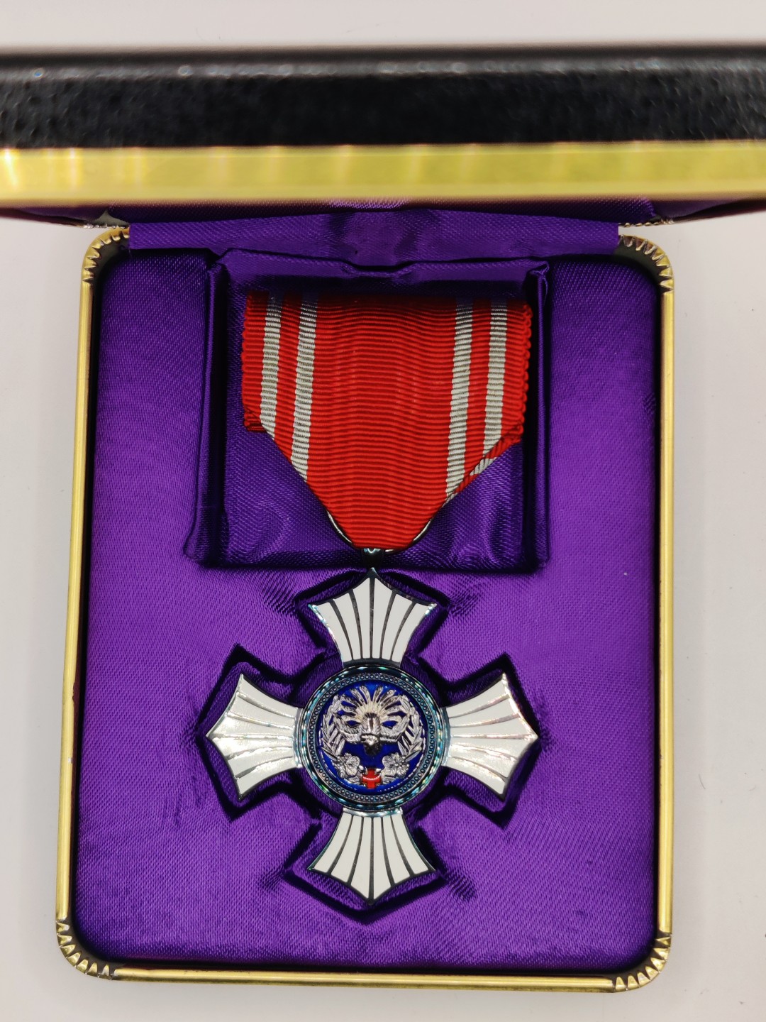 全场0元起拍 第12期 咸鱼国勋章拍卖专场 11月9日（周三）下午6：00开始 赤十字有功章 银制