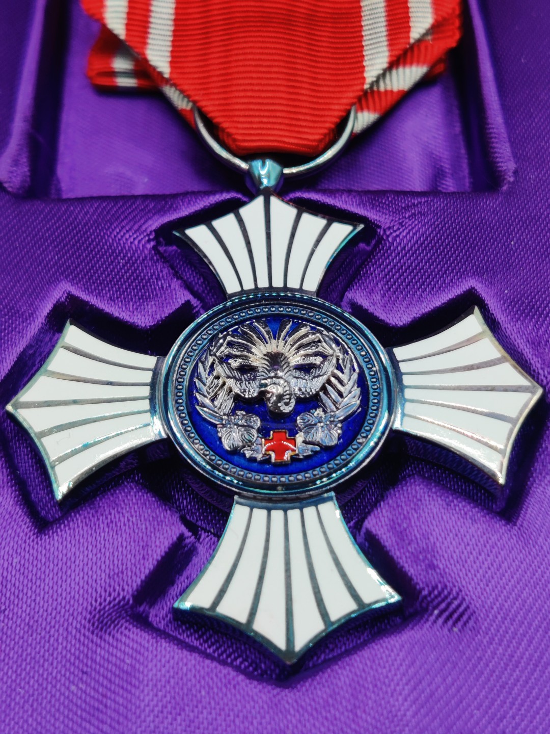 全场0元起拍 第12期 咸鱼国勋章拍卖专场 11月9日（周三）下午6：00开始 赤十字有功章 银制