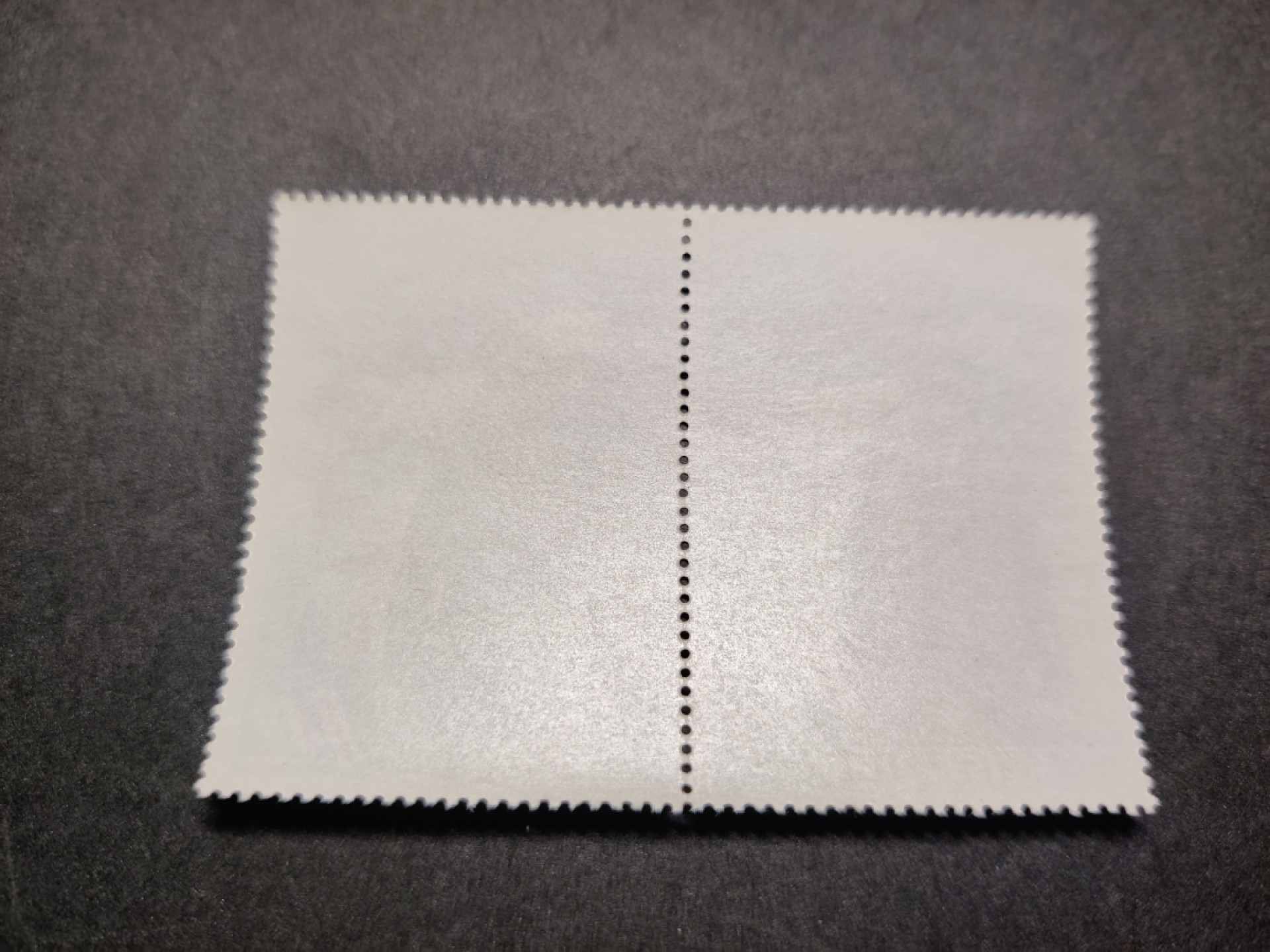 洪涛臻品 精选邮票限时拍卖第七十六期 总统玉像 1全 双联 原胶雪白 票面艳丽 联票无折生挺 全品经典票。