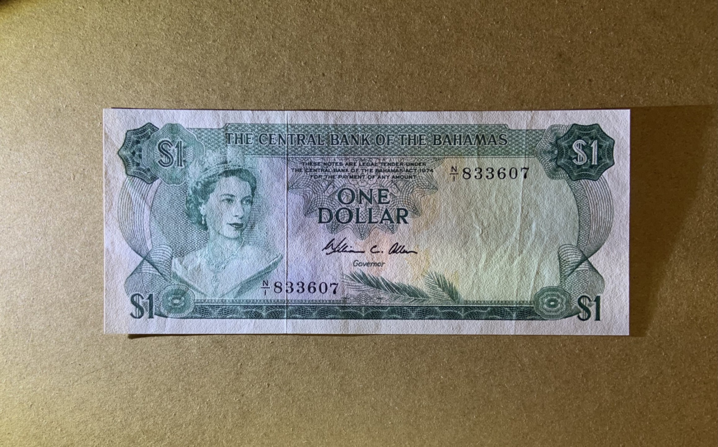 收藏联盟Quantum Auction 第206期拍卖 巴哈马1974年1元 品相AU 巴哈马彩背 热带鱼