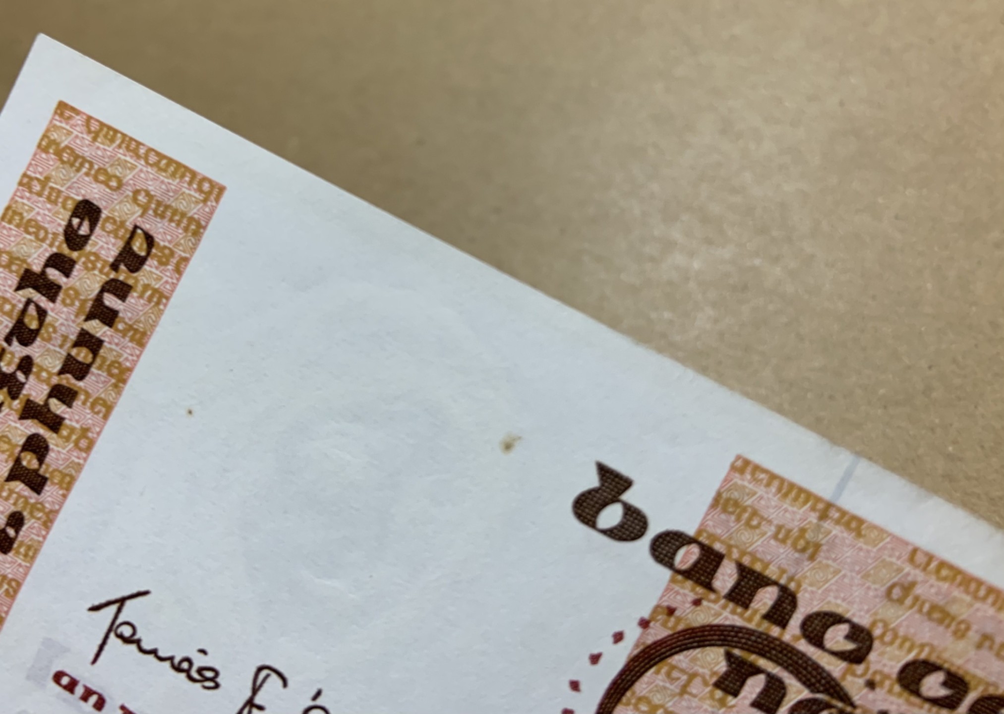 收藏联盟Quantum Auction 第206期拍卖 爱尔兰1985年5镑 品相UNC-