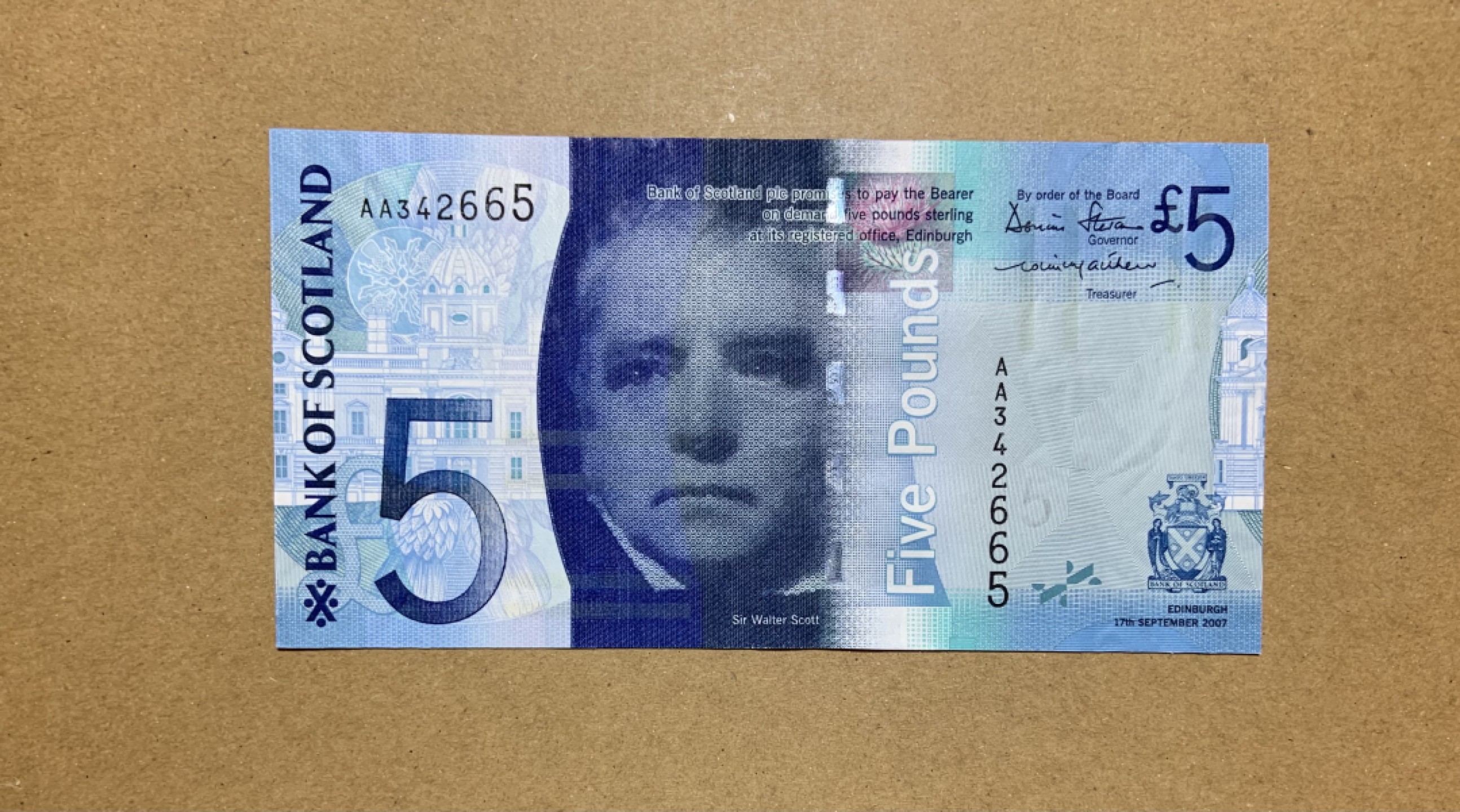 收藏联盟Quantum Auction 第206期拍卖 苏格兰2007年5镑 品相AU 首发AA冠