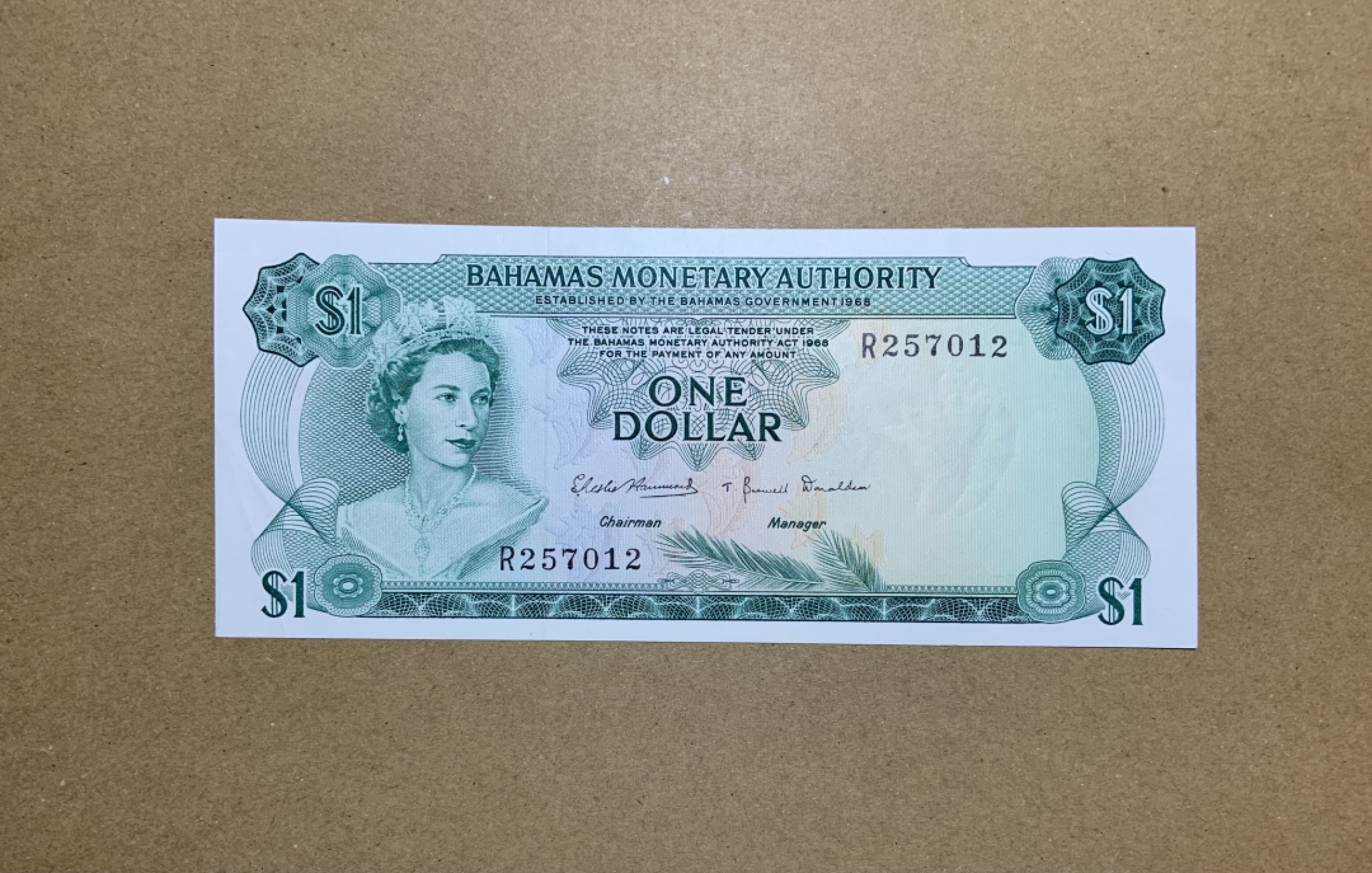 收藏联盟Quantum Auction 第206期拍卖 巴哈马1968年1元 品相UNC- 稀少年份