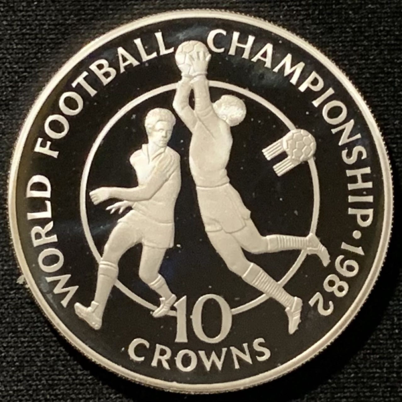 紫瑗钱币——第227期拍卖    共3张 特克斯与凯恩斯 1982年 西班牙世界杯 守门 10元 23.28克 0.925银 精制 德国原装卡