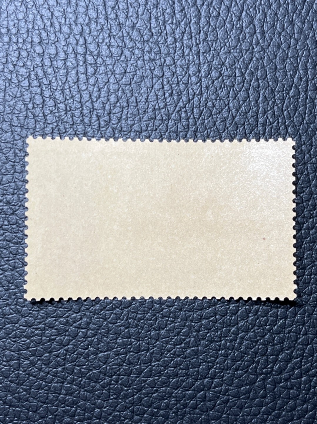 洪涛臻品 精选邮票限时拍卖第七十七期 纪88建党新  5-5一枚  高价精品票，版撕全品嘎嘎绝，齿孔饱满圆润，金粉正常轻微氧化，可评级，包OG。末图价格做参考
