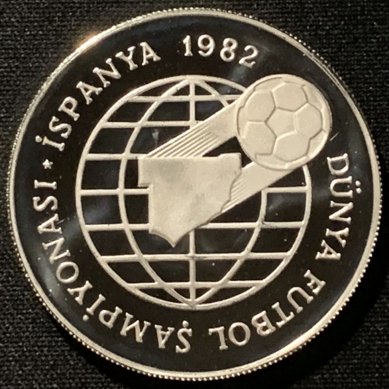 紫瑗钱币——第227期拍卖 土耳其 1982年 西班牙世界杯 足球运动员 500里拉 23.33克 0.925银 精制 德国原装卡