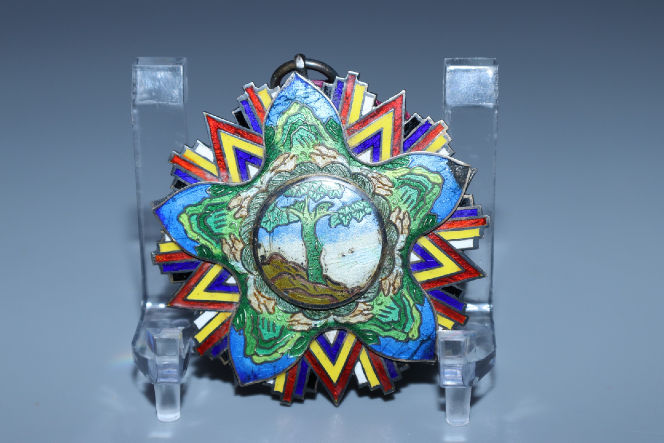 承乾国升网络专场-纪念章第四期 民国教育部二等银质珐琅奖章（带原盒）