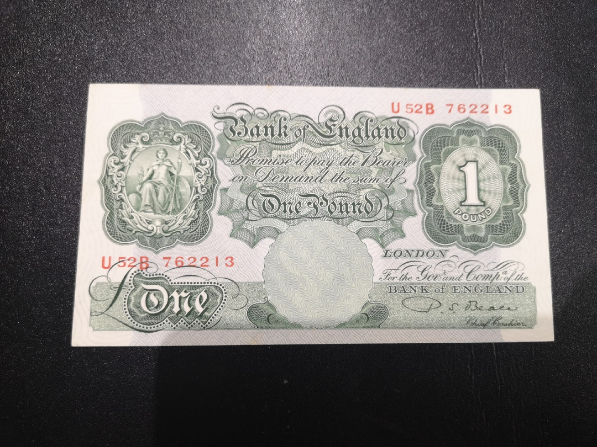 《外钞收藏家》第二百一十五期 英国A序列1镑 近全新 角不好 有潮