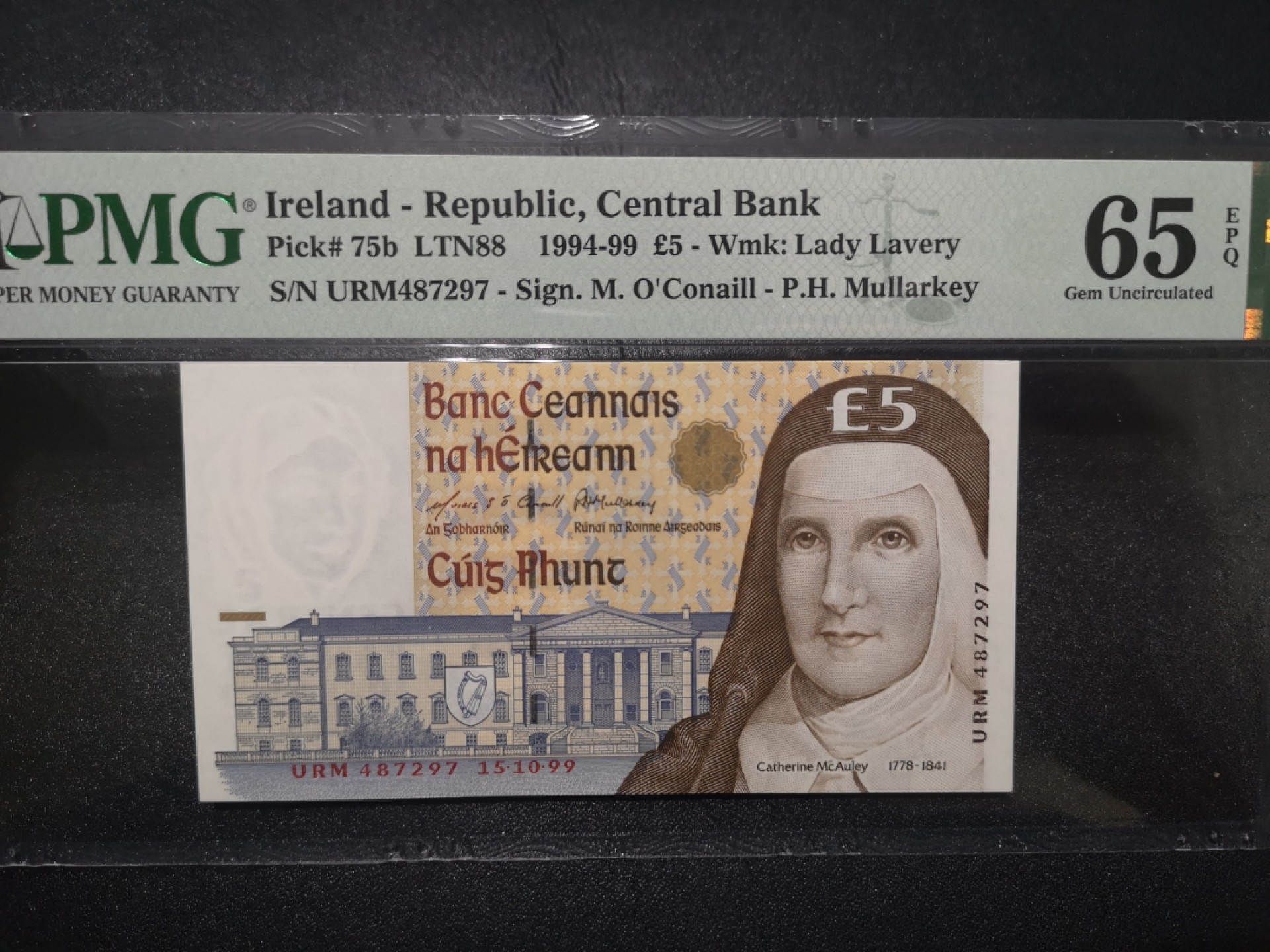 《外钞收藏家》第二百一十五期 1999年爱尔兰5镑 PMG65