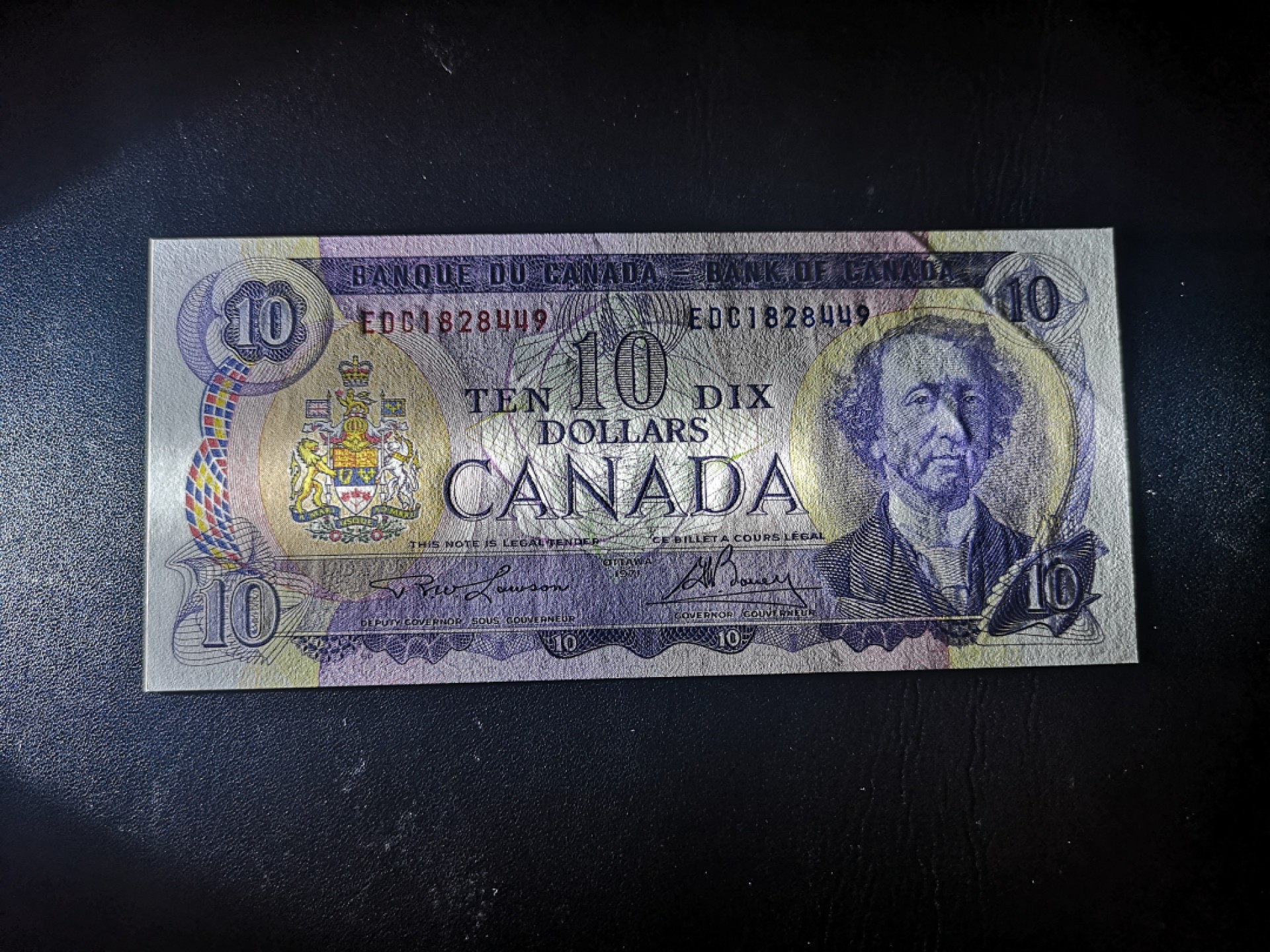 《外钞收藏家》第二百一十五期 1971年加拿大10元 AU品相